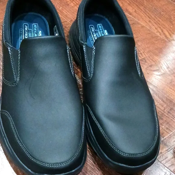Skechers Black Leather Loafers Slip-On Comfort Shoes - Picture 5 of 5